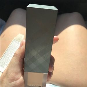 Burberry foundation shade rosy nude